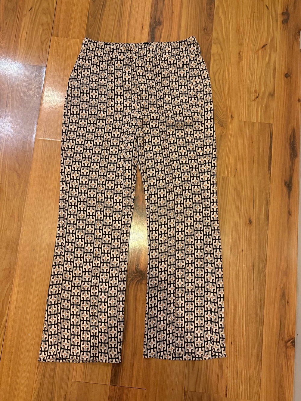 Zara Black and Cream Geometric Print Pants